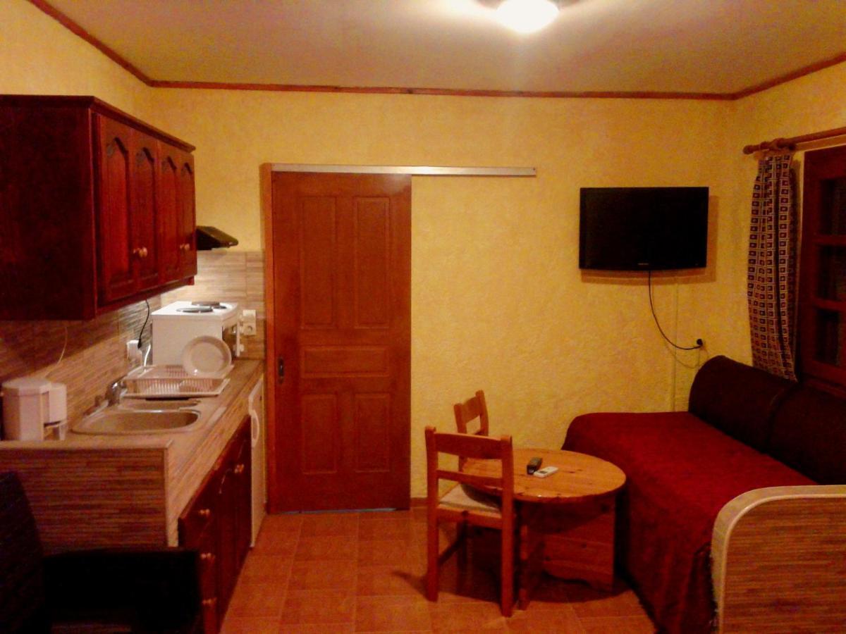 Sunrise Apartments 古卡斯特隆 外观 照片